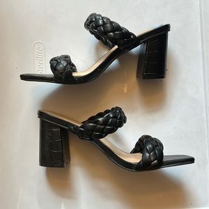 BLACK SLIP ON SANDAL HEELS WITH BRAID DETAIL